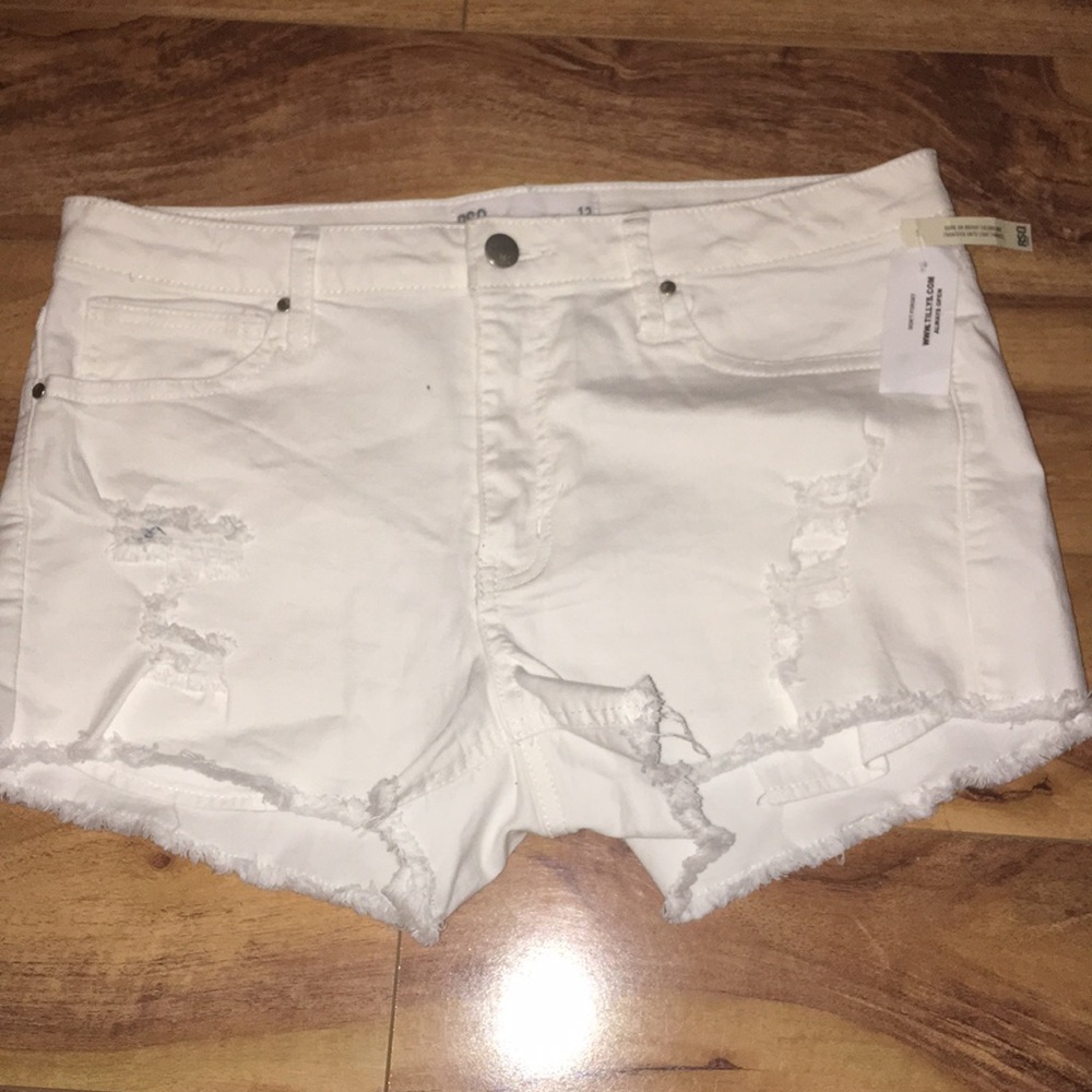 white denim shorts venice mid rise